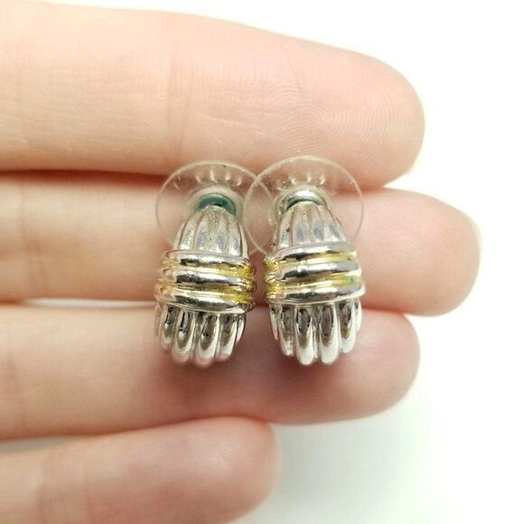 Vintage Half Hoop Stud Earrings, Huggie Style, Silver Tone Ribbed Design - Picture 1 of 5